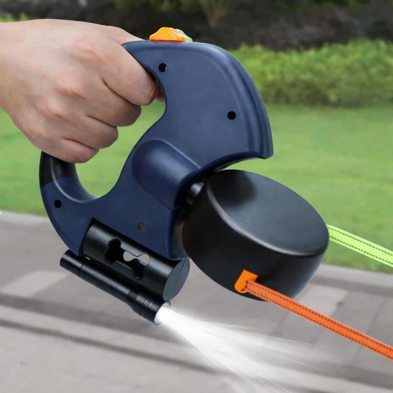 Dual Retractable Leash with 360° Swivel