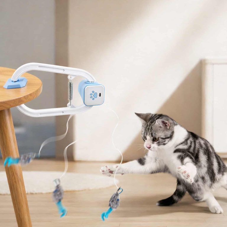Clip-On Remote Cat Teaser with 3 Motion Modes That Clips to Any Door or Shelf