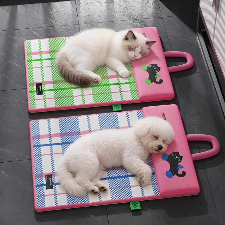 Double Sided Pet Mat with Carry Handle and Zoned Spine Support