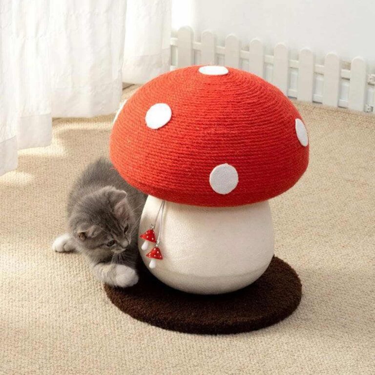 Mushroom Cat Scratching Post with Sisal Cap and Plush Base