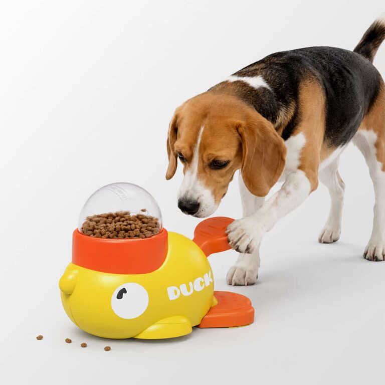 Waddle® Puzzle Feeder Toy